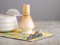 Набор посуды для маття #50, 600 мл., тяван, глазурь, часен, тясаку, подставка для часена, полотенце, ситечко, подставка для тясаку.