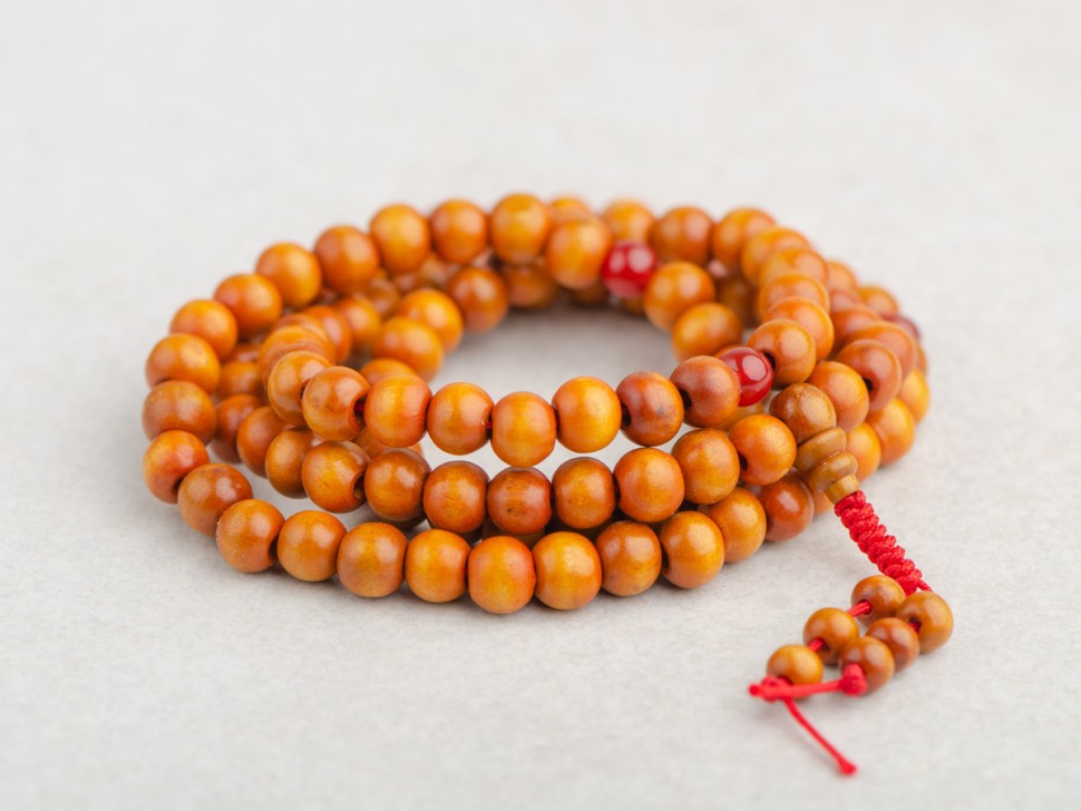 Четки #121, из дерева оранжевого цвета, 108 бусин.