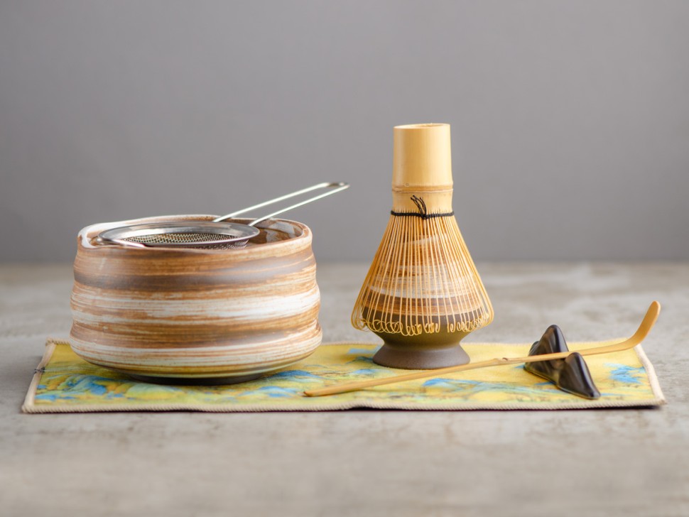 Набор посуды для маття #48, 550 мл., тяван керамика, глазурь, часен, тясаку, подставка для часена, полотенце, ситечко, подставка для тясаку.