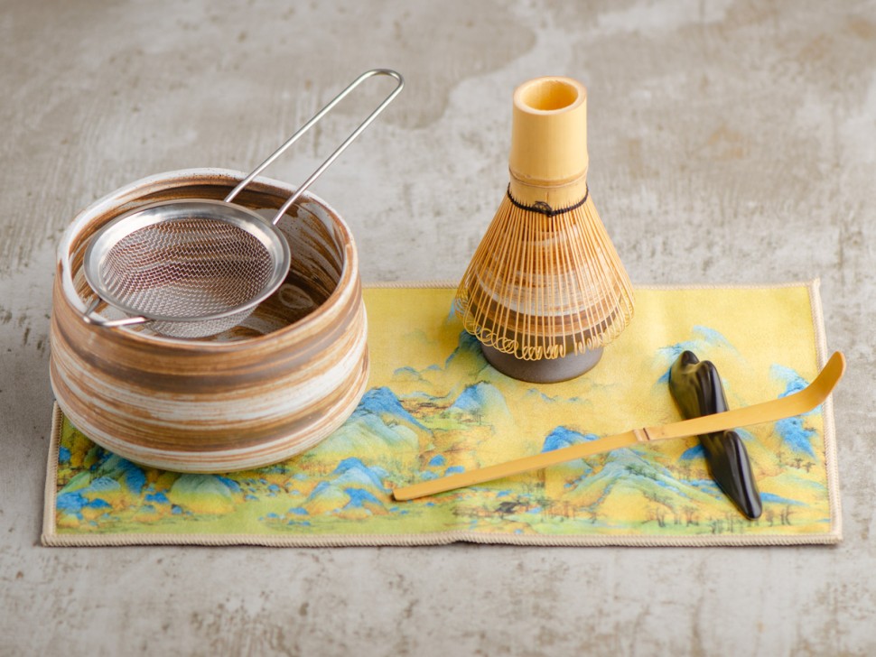 Набор посуды для маття #48, 550 мл., тяван керамика, глазурь, часен, тясаку, подставка для часена, полотенце, ситечко, подставка для тясаку.