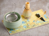 Набор посуды для маття #49, 550 мл., тяван керамика, глазурь, часен, тясаку, подставка для часена, полотенце, ситечко, подставка для тясаку.