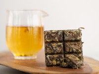 Лао Шоу Мэй ("Брови Старца" прессованный в плитке), "ААА", 30 г., 2020 г.