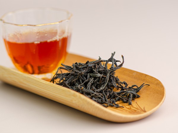 Уи Шань Е Шен Хун Ча "АА" (Дикий Красный из Уишани), весна 2025 г.