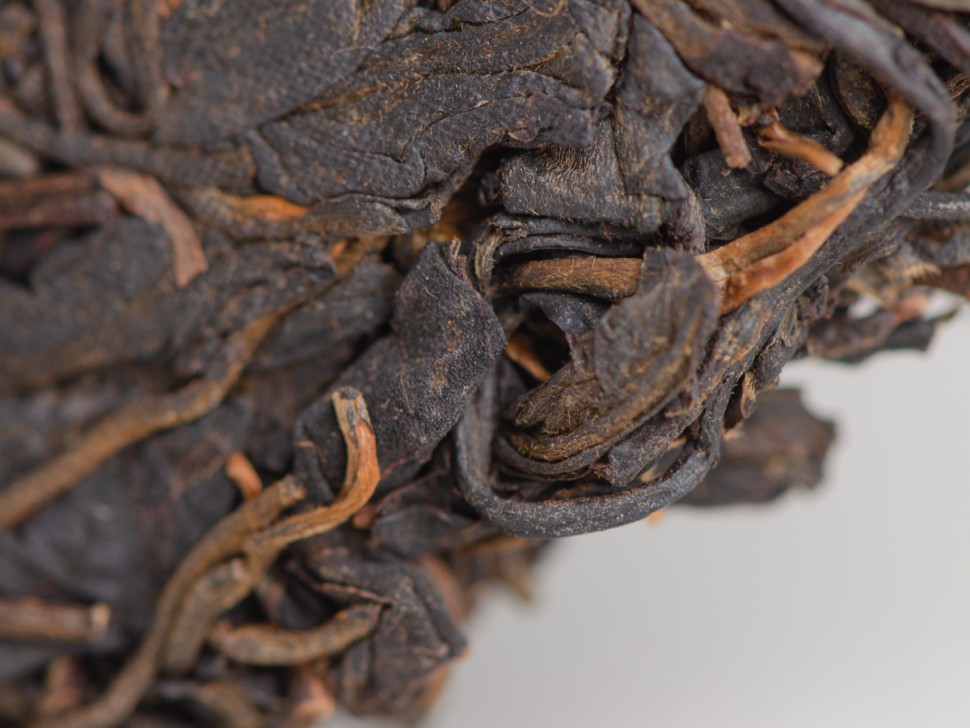 Шэн пуэр "Иу Да Шу", 2004г., 357г.