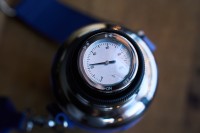 Термос с ремнем и термометром #85, 600 мл.