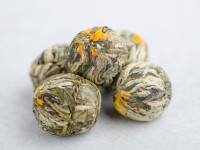 Связанный чай с цветами "Стремление к совершенству" Связанный чай с цветами "Стремление к совершенству"