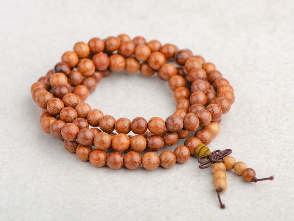 Четки #125, из Полисандра бразильского на резинке, 108 бусин.