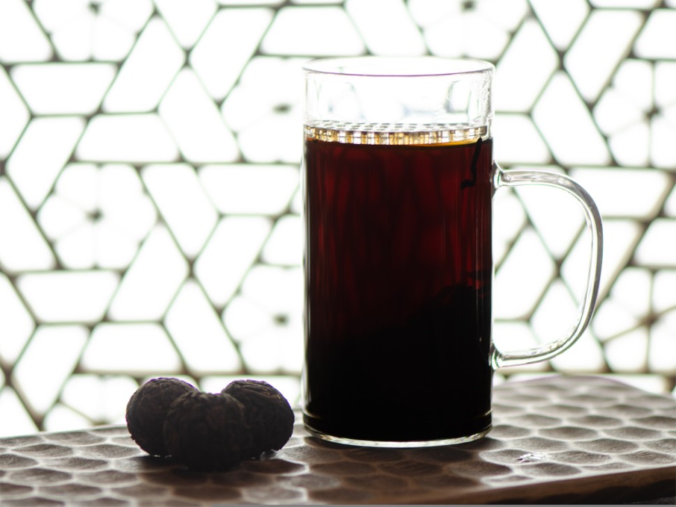 Шу пуэр "Мэнхай в шариках" "АА",  2011 г.