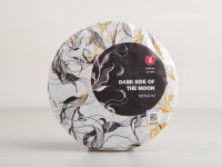 Шу пуэр "Темная Сторона Луны", Мэнхай, Чайная Почта, пресс 2025г., 200г.