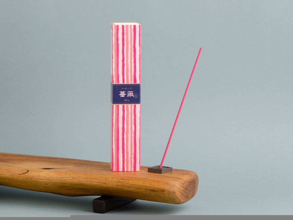 Японское благовоние KAY Rose (Роза), 40 штук, подставка