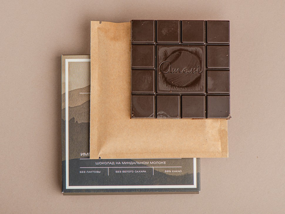 Шоколад Amavi «На миндальном молоке ИМПЕРАТОРСКИЙ ПУЭР ТЁМНЫЙ» 50 г.