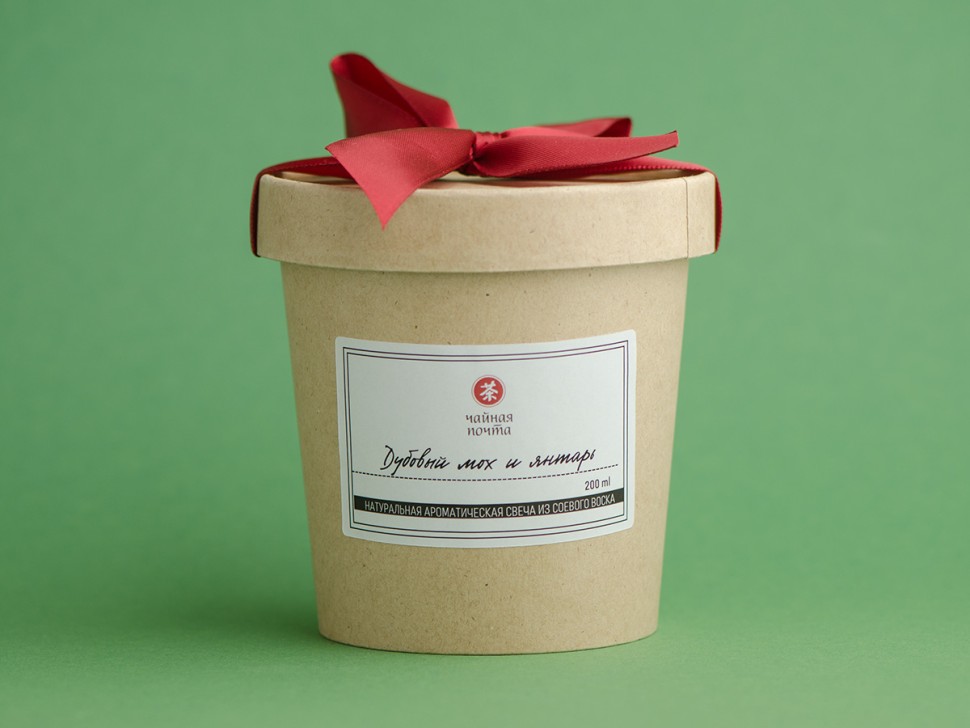 Ароматическая свеча с деревянным фитилем "Дубовый мох и янтарь" 200 мл.