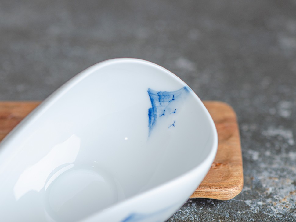 Чахэ #101, фарфор, 12х7 см.