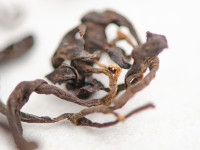 Красный чай "Поцелуй", Ткибули, Грузия, 2024г. Красный чай "Поцелуй", Ткибули, Грузия, 2024г.