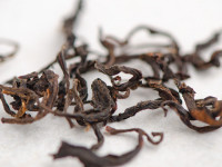 Красный чай "Поцелуй", Ткибули, Грузия, 2024г. Красный чай "Поцелуй", Ткибули, Грузия, 2024г.