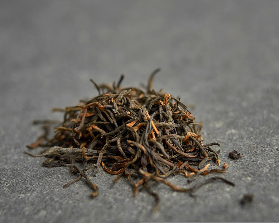 Инь Цзюнь Мэй "АА" (Серебряные Брови), 2024г.