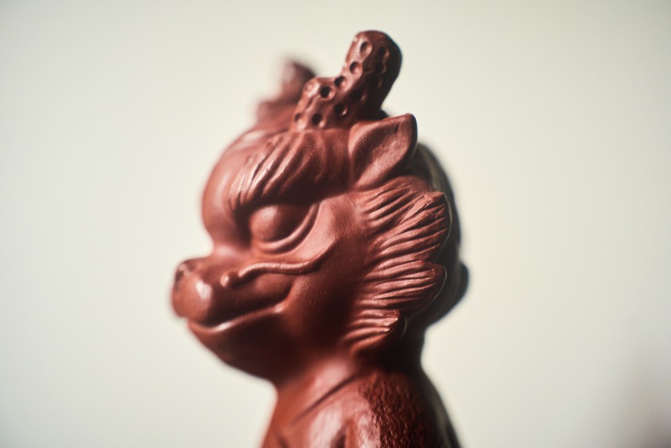 Фигурка #555, глина, 7,5 см.