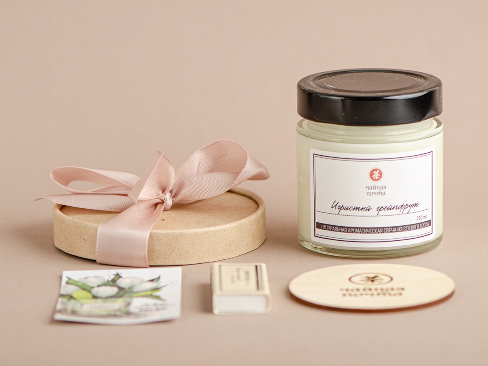 Ароматическая свеча с деревянным фитилем "Игристый грейпфрут" 200 мл.