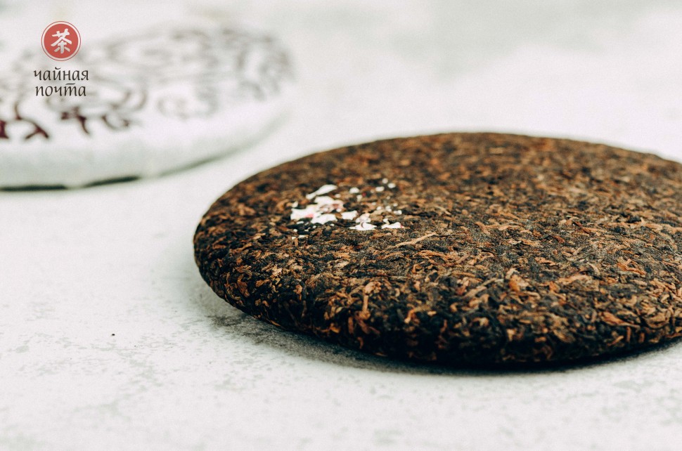 Шу пуэр "Чунь Сян Чжун Бин" (Аромат Середины Весны), 250 г., 2012г.