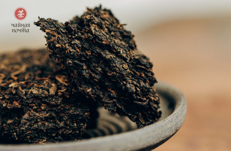 Шу пуэр "Гун Тин в кирпиче"  (Пуэр из Почечного Сырья), Юн Чжень (Линцан), 250 г., 2024г.