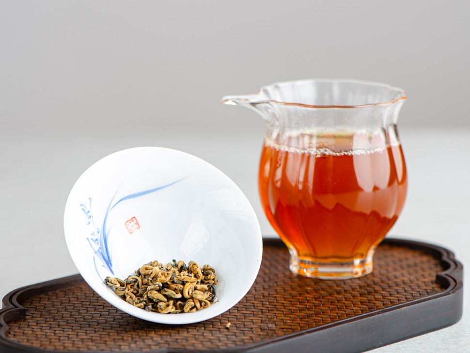 Дянь Хун Цзинь Ло "ААА" 2025 г.