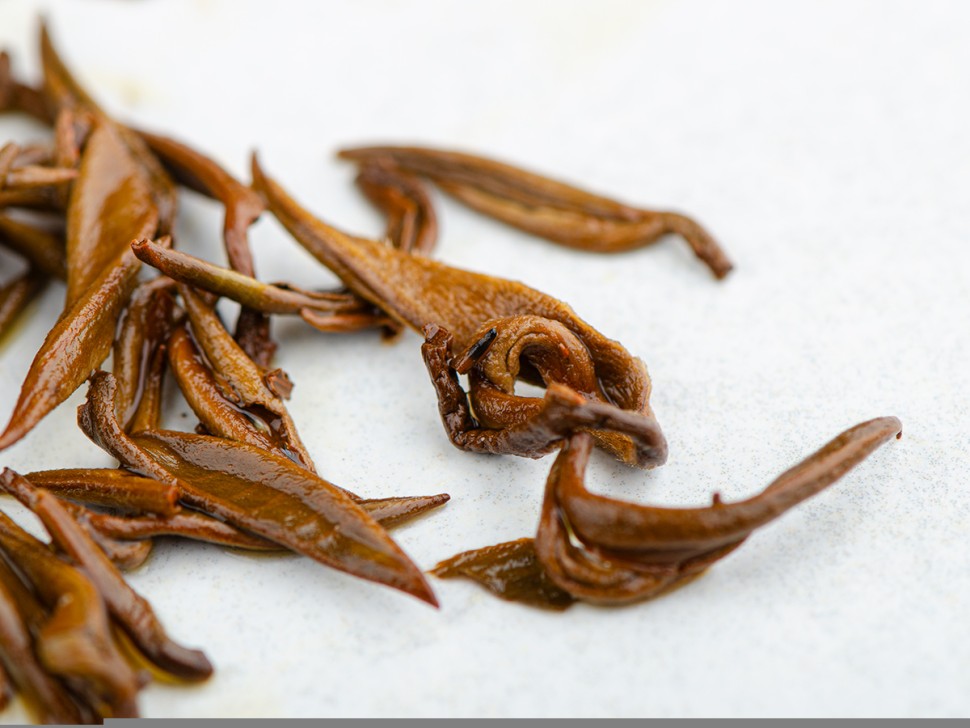 Дянь Хун Цзинь Ло "ААА" 2025 г.