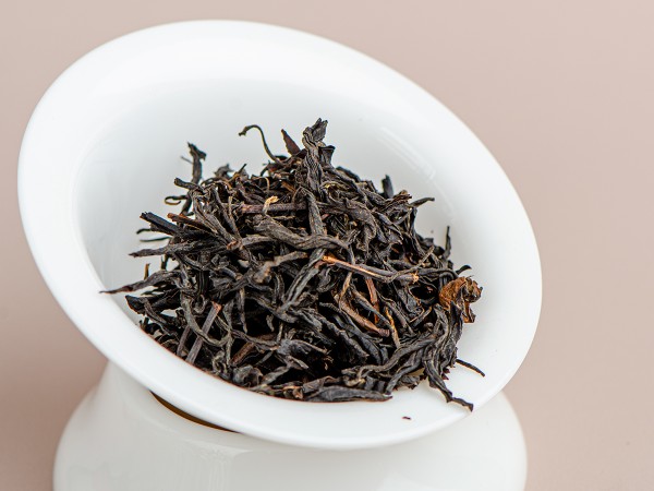 Мэй Тан Хун (Сливовое варенье из Гуйчжоу), 2025г.