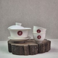 Набор фирменной посуды от Чайной Почты Набор фирменной посуды от Чайной Почты