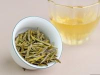 Мэн Дин Хуан Я "ААА" из заповедника (Желтые Почки из Мэн Дина), 2025 г. Мэн Дин Хуан Я "ААА" из заповедника (Желтые Почки из Мэн Дина), 2025 г.