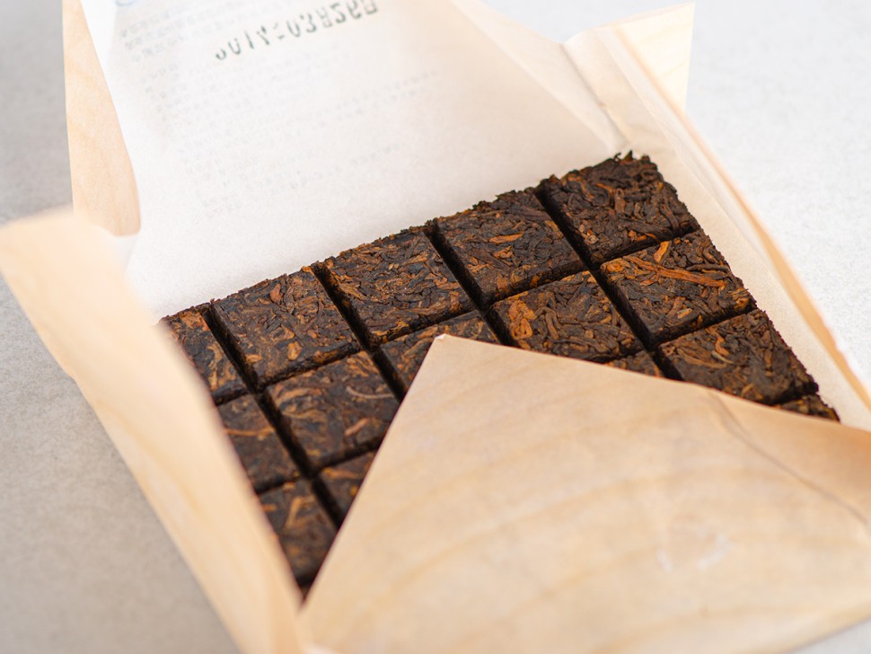 Шу кирпич Мэнку Му Е Чунь 2014г (100г)