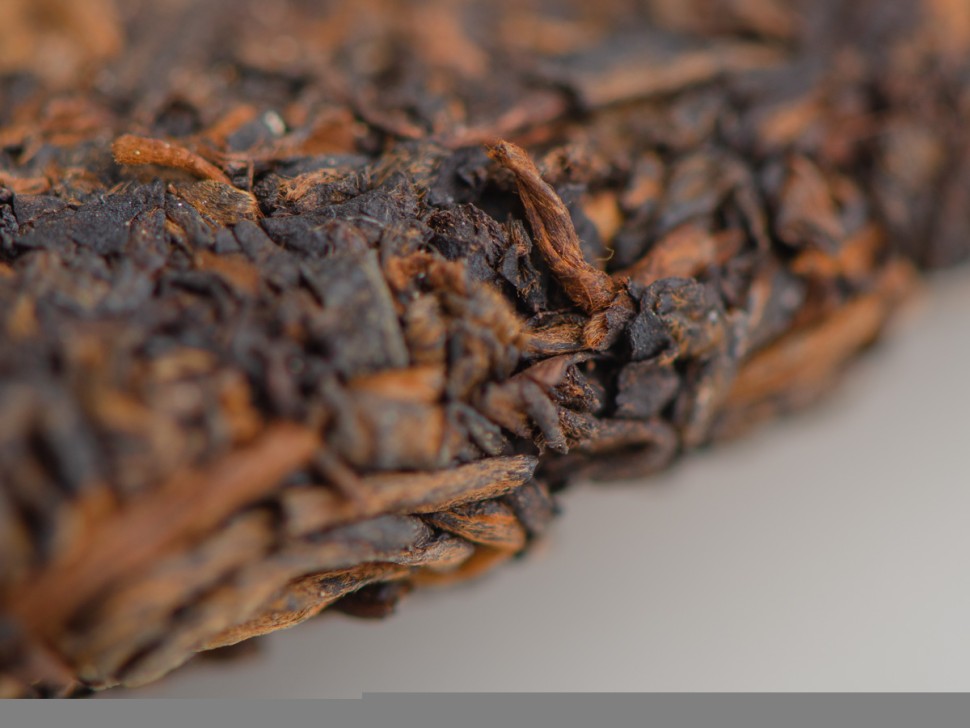 Шу пуэр "Мэнхай Цзинь Я Лао Ча", 2006г., 200г.