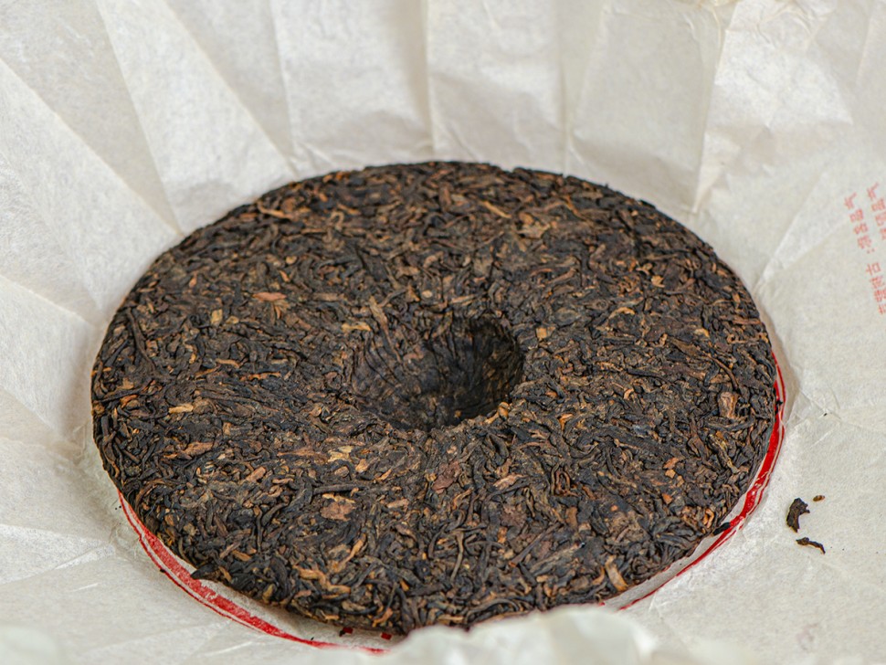 Шу пуэр "Пурпурные павлины" (Гу Шу Цзинь Я),  2016г., 357 г.