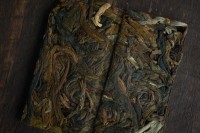 Шэн Пуэр из Линцана в плитке, серия "Чайные Марки", Чайная Почта, 7 г., 2025 г. Шэн Пуэр из Линцана в плитке, серия "Чайные Марки", Чайная Почта, 7 г., 2025 г.