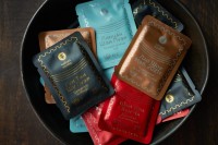 Шэн Пуэр из Линцана в плитке, серия "Чайные Марки", Чайная Почта, 7 г., 2025 г. Шэн Пуэр из Линцана в плитке, серия "Чайные Марки", Чайная Почта, 7 г., 2025 г.