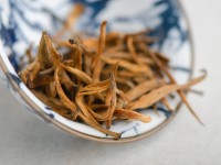 Дянь Хун Да Цзинь Я "ААА" (Большая Золотая Почка), 2025г. Дянь Хун Да Цзинь Я "ААА" (Большая Золотая Почка), 2025г.